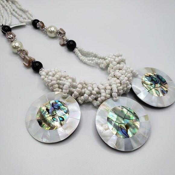 Beautiful Island Vibes 3 Piece White Seed Bead Necklace Set Costume Jewelry - Picture 10 of 11